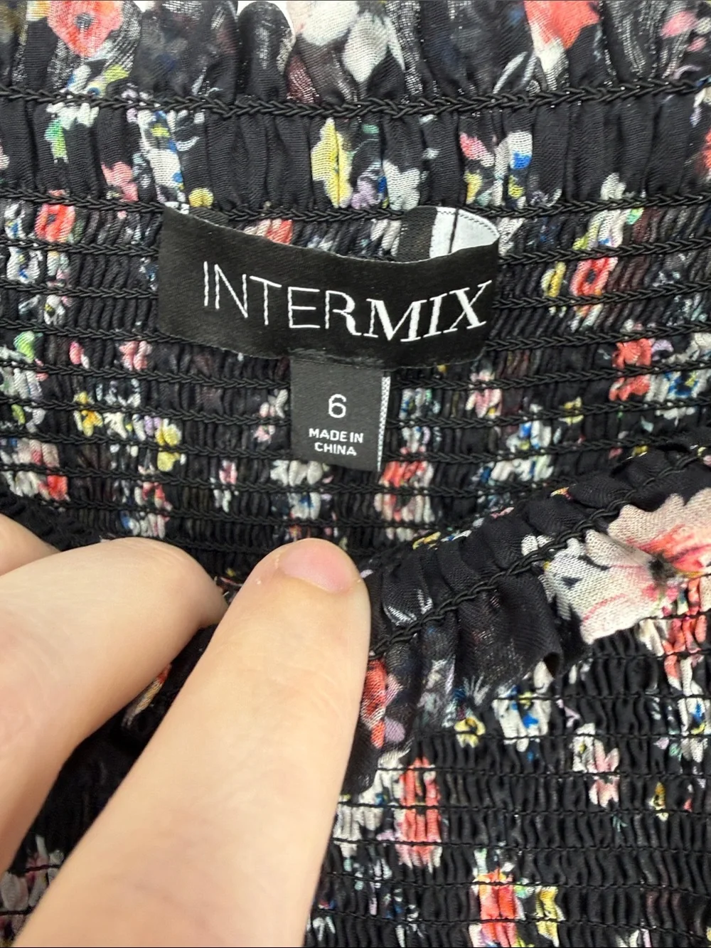 Intermix Black Floral Smocked Ruffle Hem Mini Skirt 100% Silk size 6